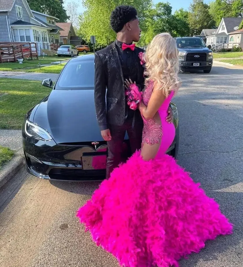 Fuchsia pink prom dress 2025