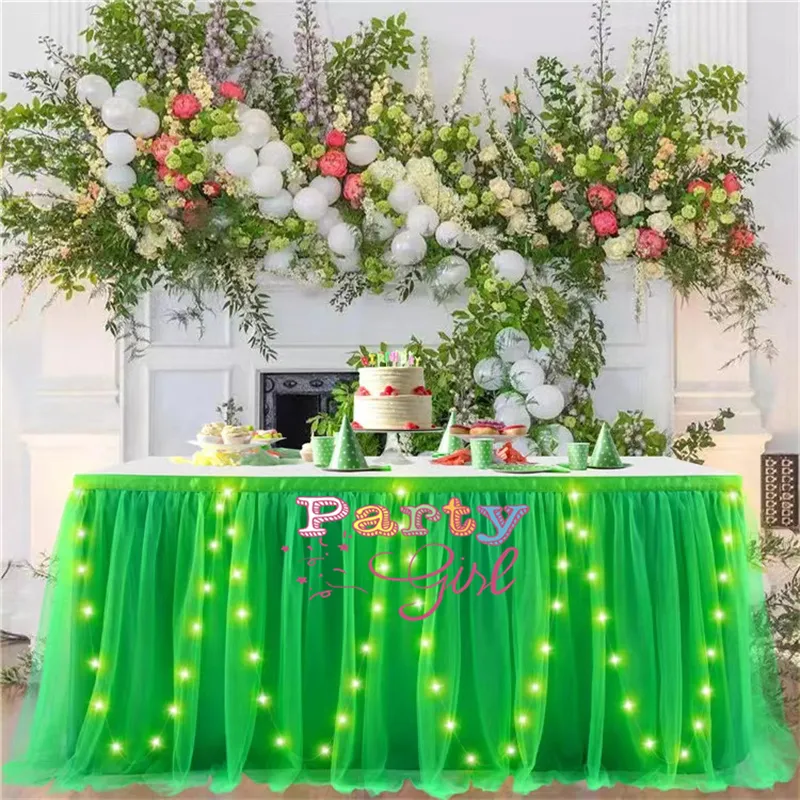 Jupe de table en tulle avec une nappe en poly léger à LED pour la fête d'événement Fête de mariage Hôtel Décoration de Noël