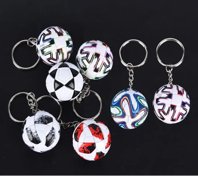 Football 3D Souvenirs Pu Leather Keychain Men Fans de football Pendentif Keychain Pender plus de 9 types à choisir1555844
