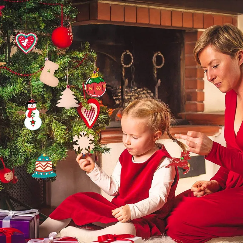 10Pcs DIY Natural Wooden Chip Santa Claus Christmas Tree Hanging Ornaments Pendant Kids Gifts Snowman Tree Shape Xmas Decoration