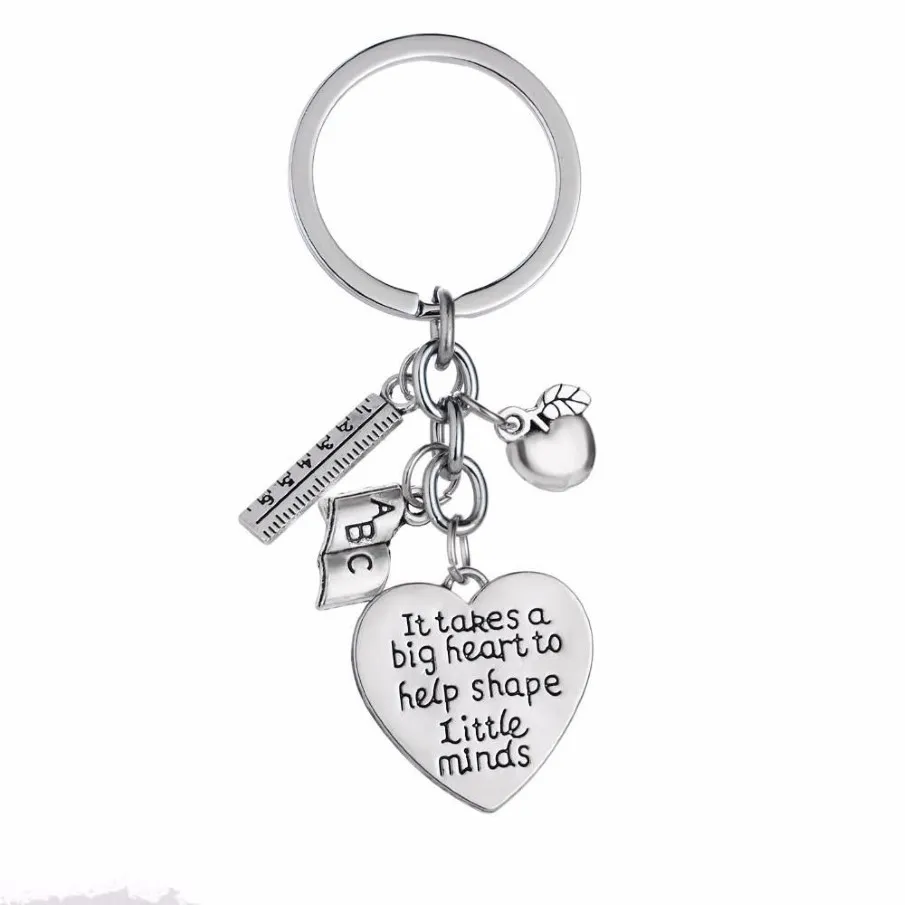 12st Metal Charms Keyring Det tar ett stort hjärta för att hjälpa till att forma Little Minds Keychain Bpple Ruler ABC Letters Lärare Key Chains RI291M