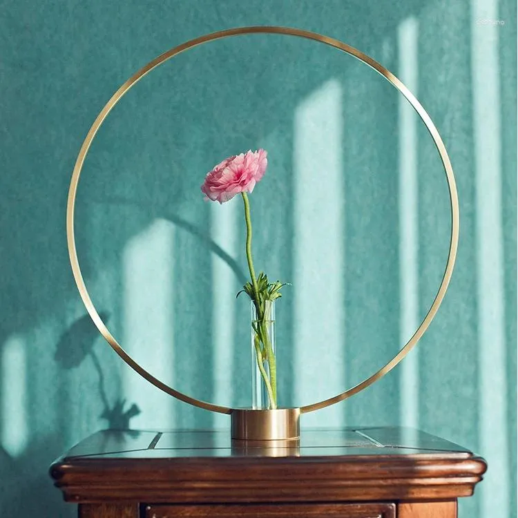 Vasos de luxo redondo de metal de vidro de flor altura para decoração de casa