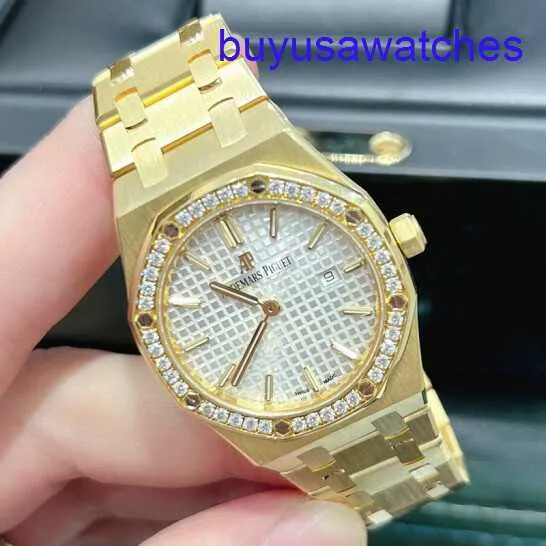 AP Movement Wrist Watch Royal Oak Series Watches Women's's Warm's 33 mm Diamètre Quartz Mouvement Steel White Gold Leisure Men's Luxury Watch 67651ba.zz.1261ba.01