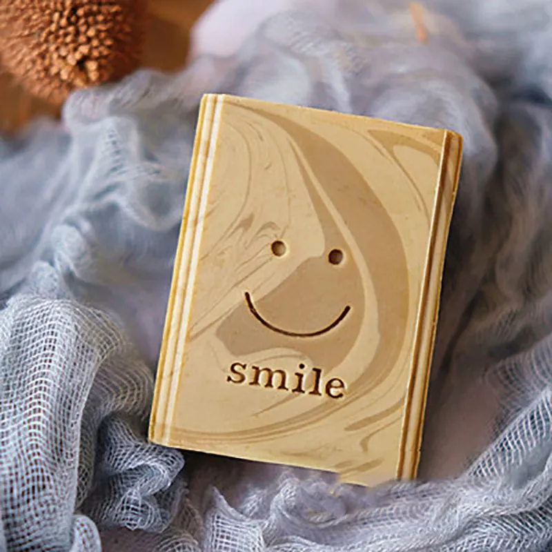 Письмо улыбка счастливая рисунка мыло печать плесень акриловой ручной уплотнение органическое натуральное мыло приготовление источников инструментов
