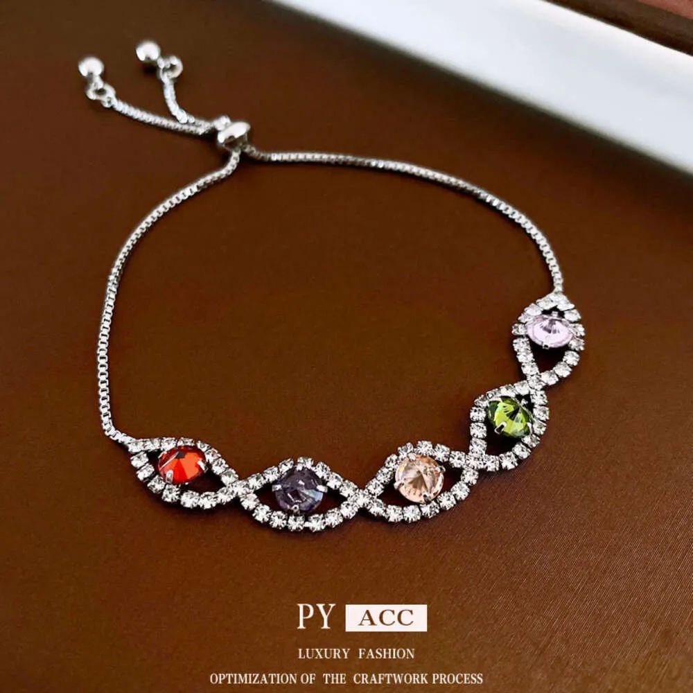 カラフルなダイヤモンドの目は調整可能韓国のInstagramファッショナブルで甘いデザインブレスレットライトスタイルの手工芸品を感じる