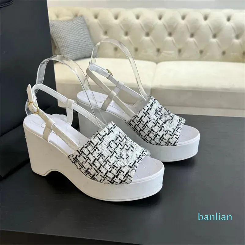 2024 Sangle de cheville High Talons Sandales de coin Femmes Bottom Women Summer Plateforme ouverte Plateforme en bois Sandales Sandales Cross Cross Band Chunky Talèles