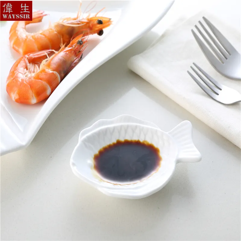 6pcs par ensemble Sauce de collation en forme de poisson Super Blanc Porcelaine Dish Hotelfreftfast Buffet Cake Cerracs Ceramics Plater Wasabi Table Varelle