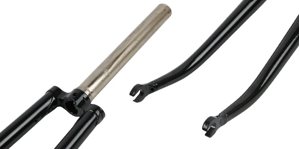 TSUNAMI フロントフォーク 黒 700c 値下げ不可 TSUNAMI フロントフォーク 黒 700c 値下げ不可 TSUNAMI フロント