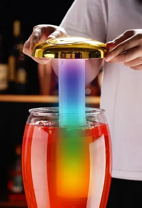 1,5 l Plástico para a mesa de vinho Tower suco de bebida Distribuidor de suco com luzes de shinning coloridas LED Golden and Silver Wine Proler