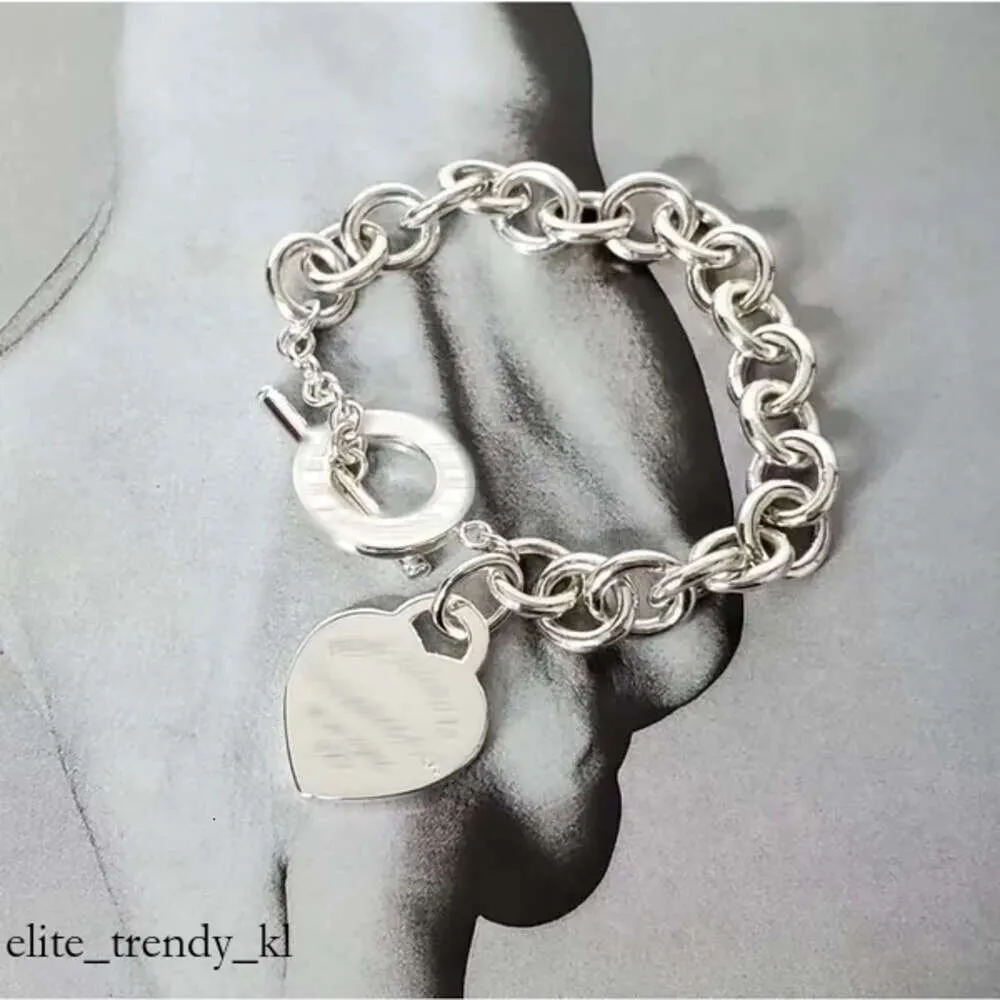 Tiffanybracelet Charm Bilezikler Klasik Tüketme Zinciri Bilezik Moda Marka Tasarımı El Takı Bayanlar Canlı Öğretmenler Tiffanybead Kolye 835