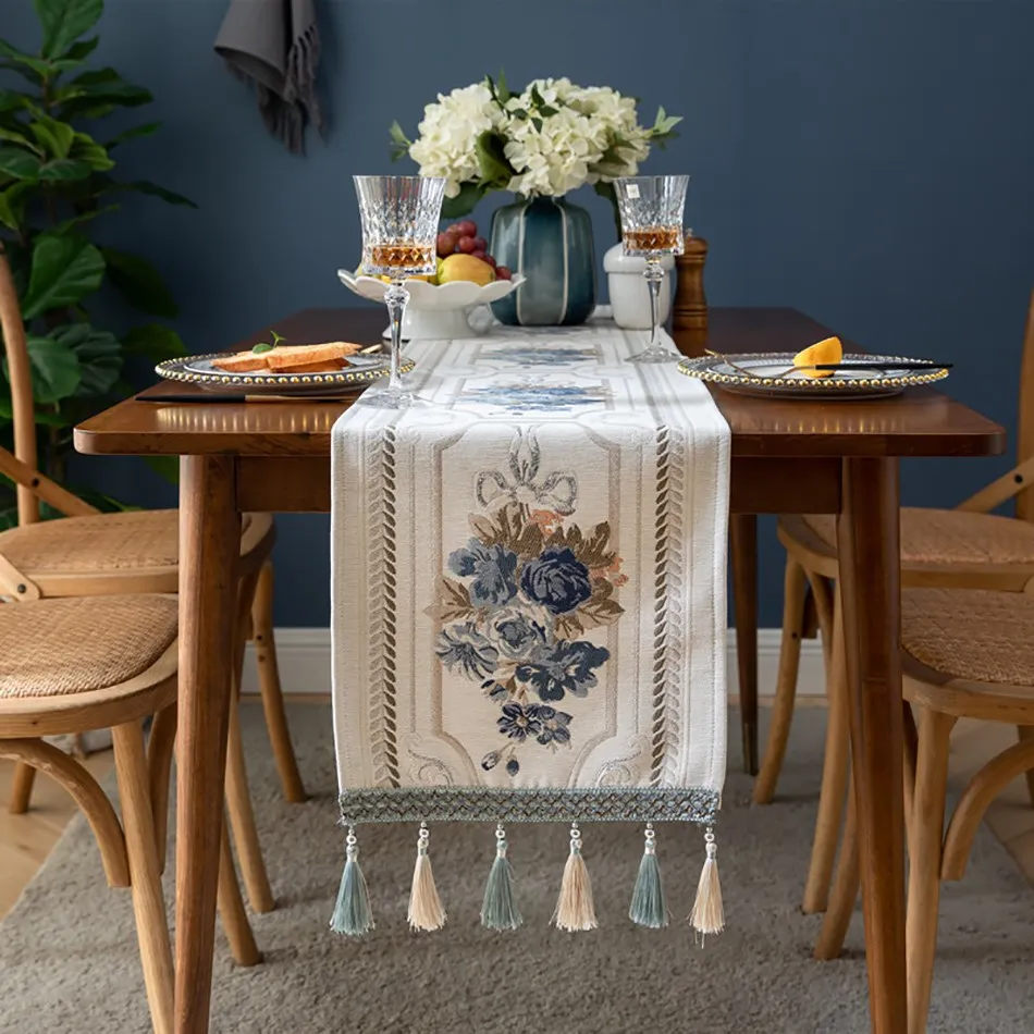 Europejskie biegaczy luksus z Tassel Tablecloth Party Fall Stół stołowy Kwiat haftowany poliestrowy dekoracja domu