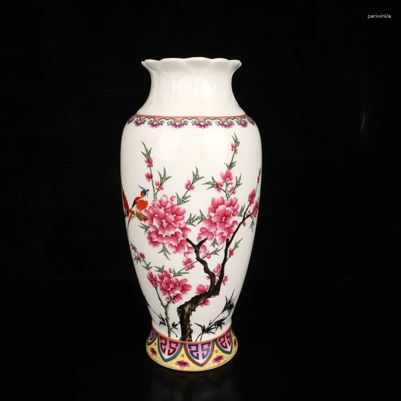 Vases en émail en poudre chinoise avec motifs de chants des oiseaux et de fleurs de parfum