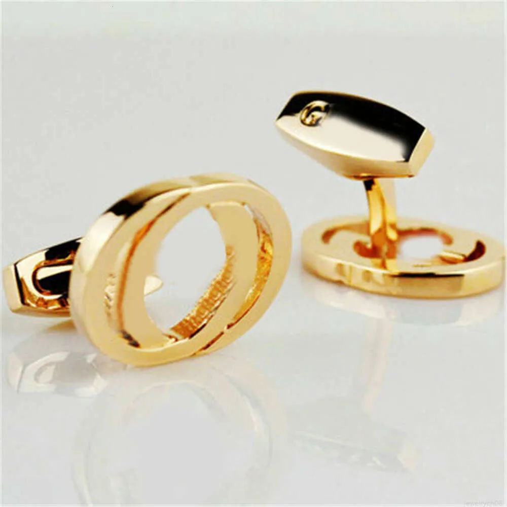 Designer Cuff Link Fashion Jewelry Men Classic Letters Links Link Accessori per le camicie per matrimoni.