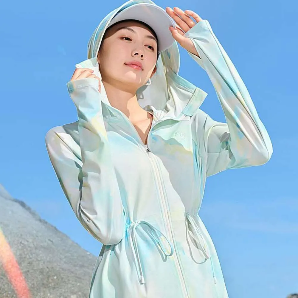 스타 스타일의 새로운 여름 통기성 재킷 UV 보호 및 얼음 실크 시원함, 통기성 허리 폐쇄, 원사를위한 원사 선 스크린 의류