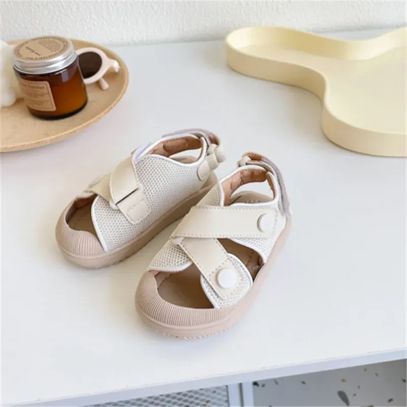 2023 New Summer Baby Shoes Mesh Breathable Toddler Kids Sandals Infant Footwear Shoes Closed Toe Little Girls Boys Sandals Beach