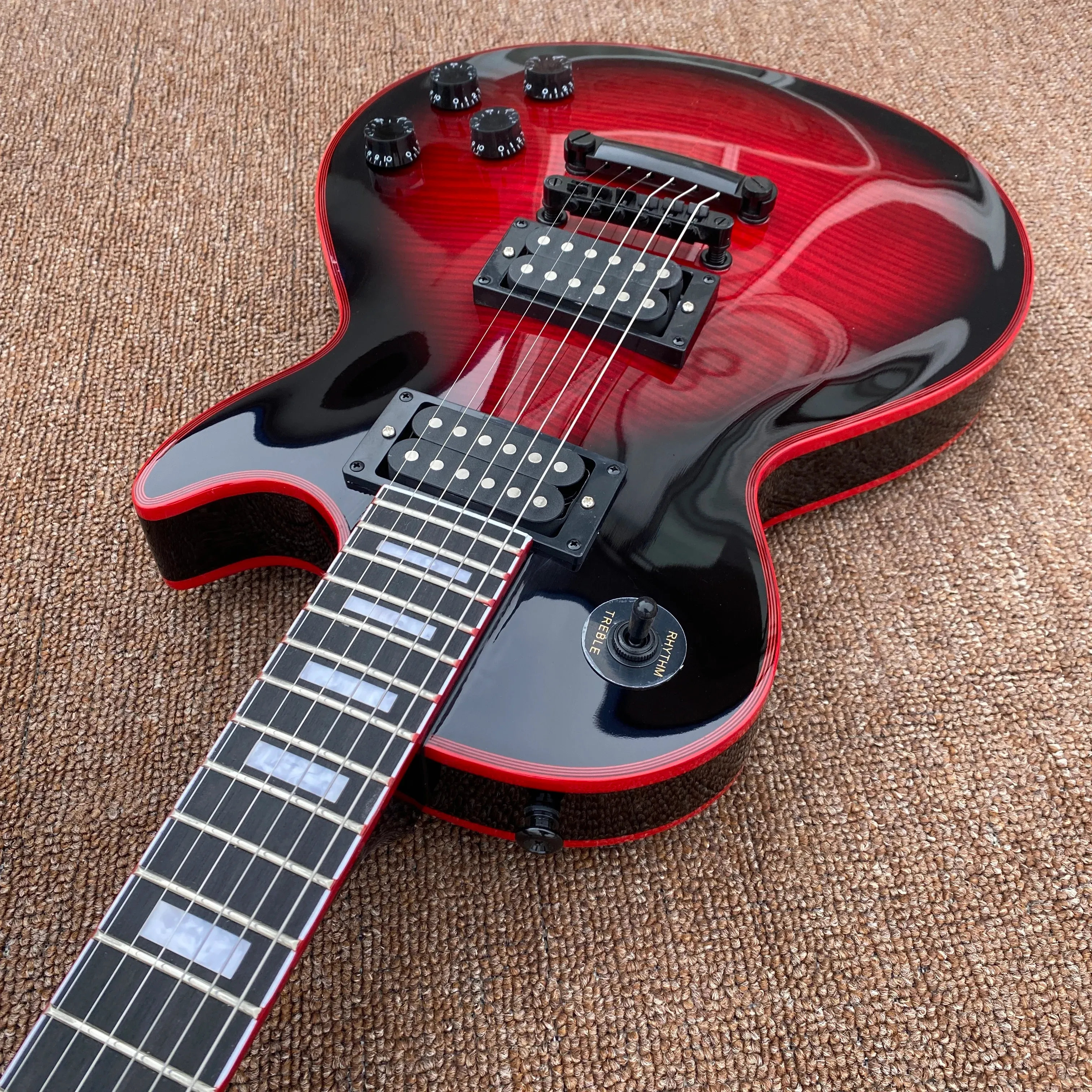 Kabels OEM 6 String elektrische gitaar, zwarte elektrische gitaar, rode randbinding, gratis levering