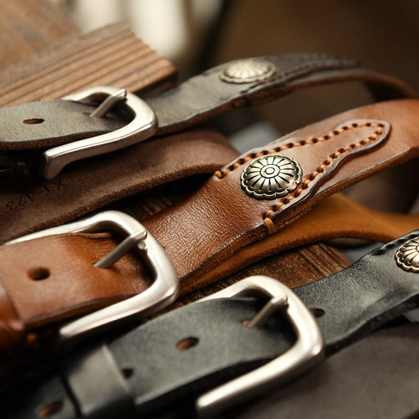 Vintage Western Leather Belt Retro Cowboy Style Adjustable Buckle Waist Removable Buckle Western Cowboy Leather Belt, Button Closure  main image 2