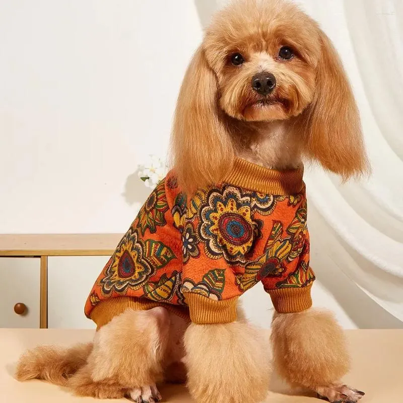 Vêtements de chien animal de compagnie sweat à sweat en peluche froide chaude et ethnique fleurs imprimés chats et chiens
