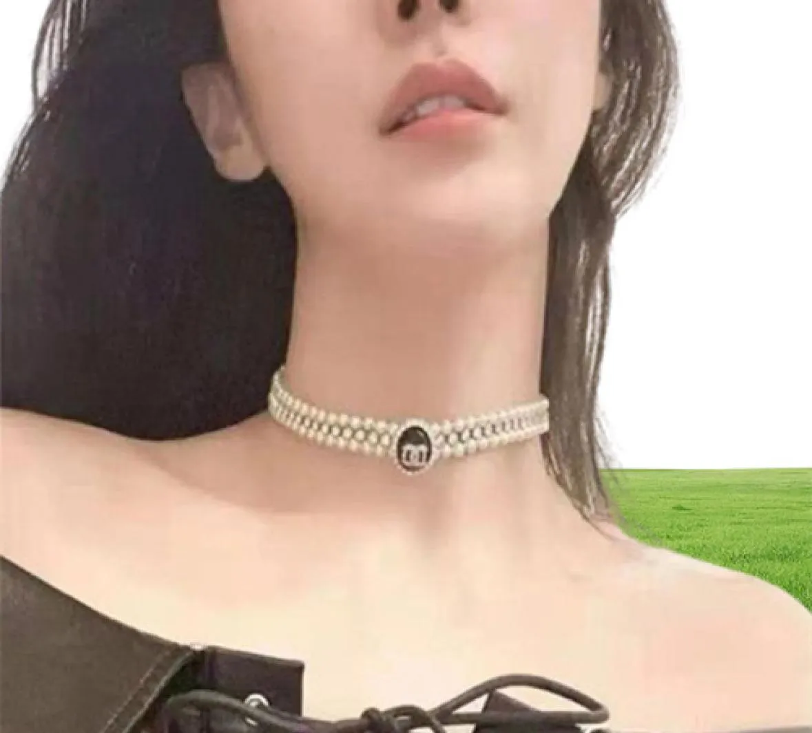 Fashion Double Pearl Diamond Necklace Fashion High Grade Atmosphere Letters Clavicle Chain Choker Chain1053100