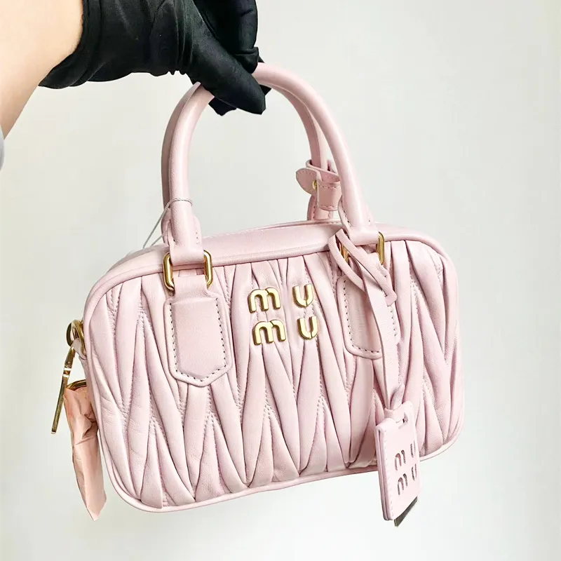 الموضة miumiubag matelasse القابض مصمم البولينج مصمم حقيبة حمل للنساء أعلى مقبض مقبض pochette حتى كيس الكتف LADIDES HANDBAG LEATH