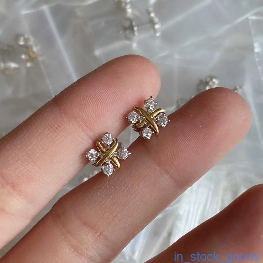 Top Grade Luxury Tifanccy Brand Designer Earring S925 Sterling Silver Split Cross Earrings Small Cute and Versatile Trendy High Quality Designers Jewelry