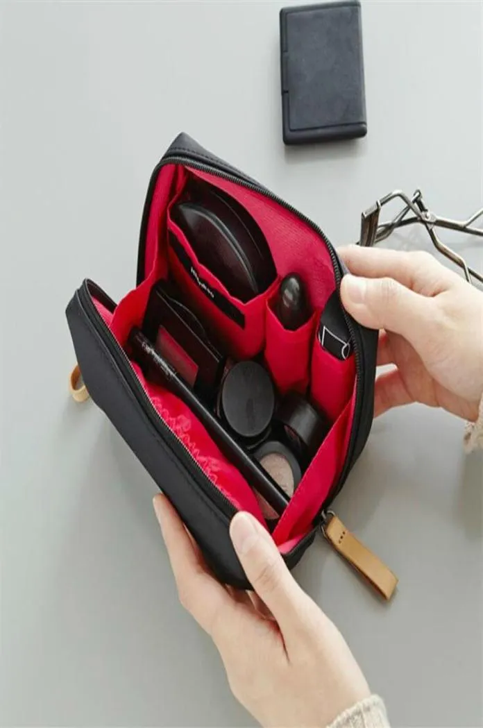 1 PC Solid Cosmetic Bag Korean Style Women Makeup Pouch toalettart Waterproof Organizer Case Drop246p1451854