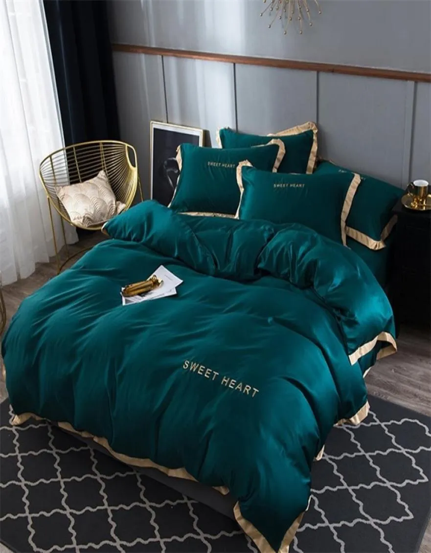 Zestaw luksusowych pościeli 4PCS Flat Bed Krótki zestaw kołdry Zestawy Król Wygodne kołdra pokrowce na łóżko typu queen -size pościel LJ8524691