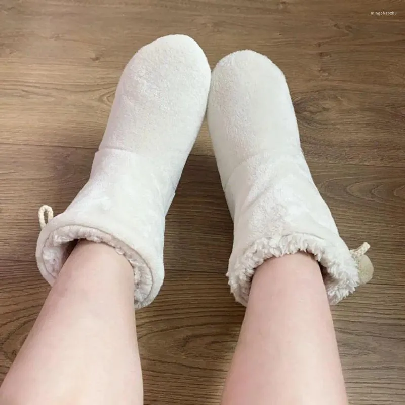 Pantoufles chaussettes de coffre de sol en peluche molle épaissie d'hiver épaissie hiver mâle femelle chaussures intérieures à froid à l'épreuve