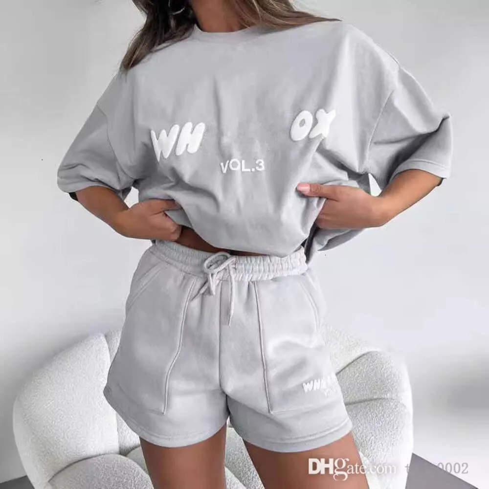 Women Tracksuits Two Pieces Set Designer 2024 New Summmer Hoodie Set Fashionable Sporty Short Sleeved Pullover Shorts Set 9 Colours