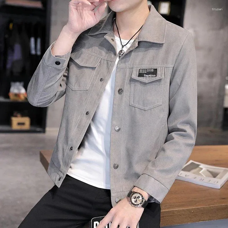 Vestes pour hommes Veste d'arrivée en velours côtelé version coréenne tendance et belle mâle décontractée manteau de mode masculin
