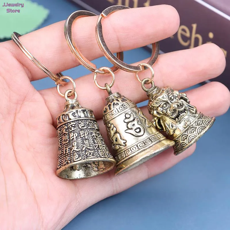 1pc mässingsnyckelringhänge Vintage Six-Character Bell Heart Sutra Bell Three Lions Bell Car Pendant Turtle Keychain