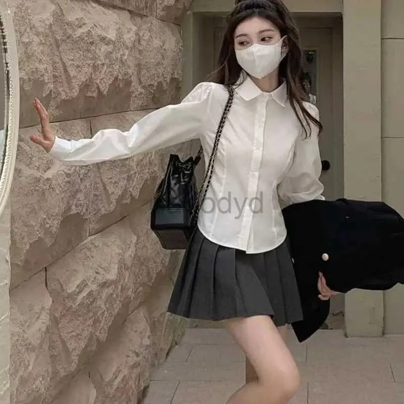 Chemises de chemisiers pour femmes Lucyever sexy Slim Fit White Shirt Femmes Automne Nouveau Bloues à manches longues Style Preppy Fonde 2022 Bouton Fashion Boulais courte 240411