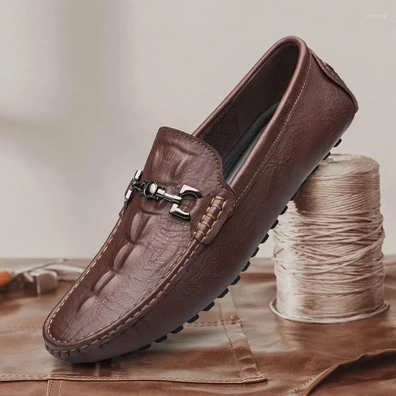 Chaussures décontractées 2024 Mentiers en cuir authentique pour hommes Locs de boucle