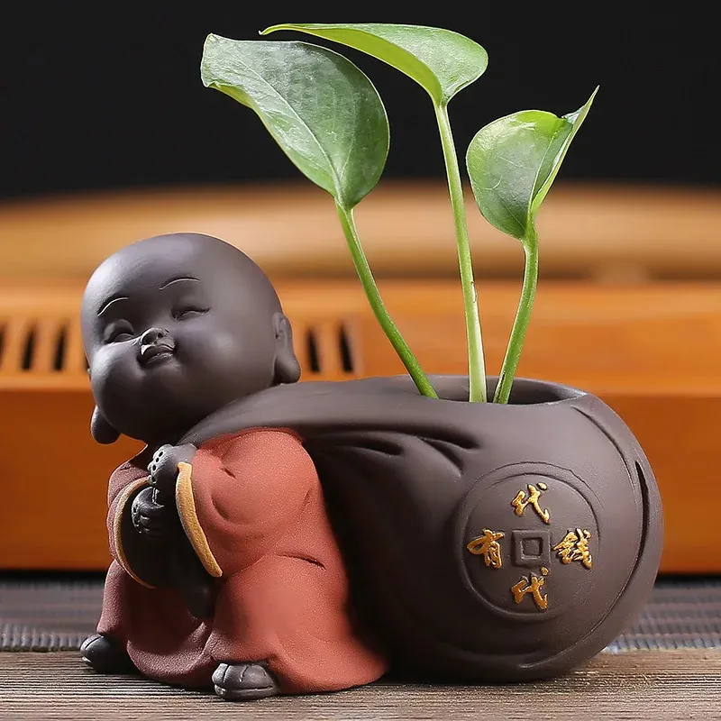 Fortune Lucky Cute The Little Monk Purple Clay Tea Pet Home Decor Mini Water Planting Flower Vase 240411