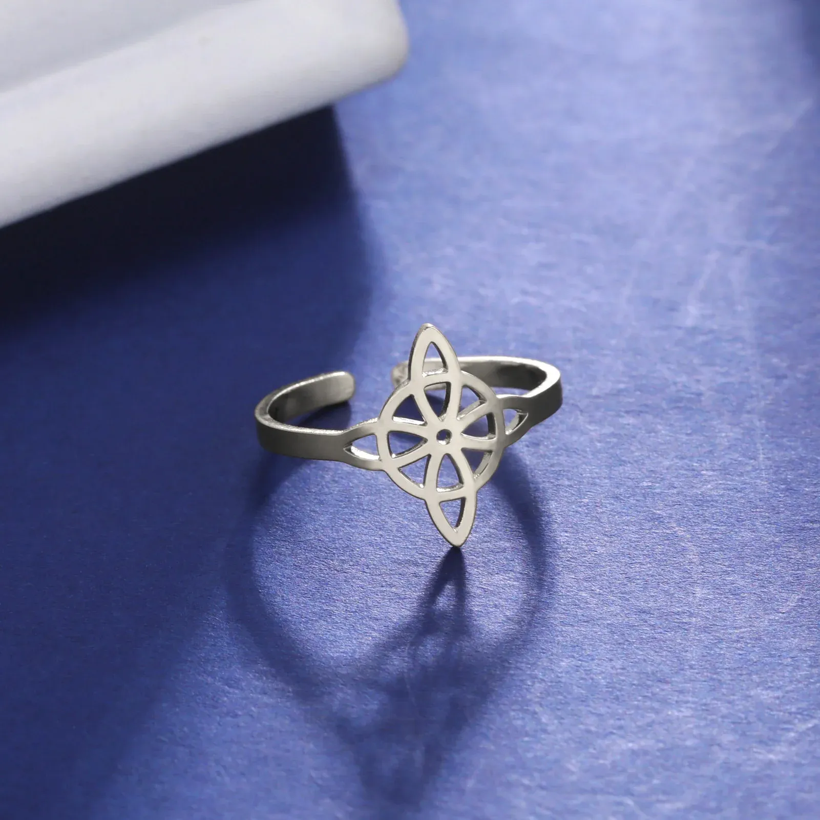 Celtic Knot Totem Open Finger Rings for Men Women Irish Witchy Knot Amulet OpenWork Ring Simple Cross Punk Style Party Jewelry