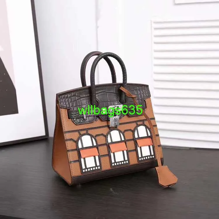 House Platinum Bags BK Leather Handbags 2024 Palm Pattern Collated Head Layer Crocodile Pattern Cowhide Small House Bag Fashion Collated C Have Logo HB7B