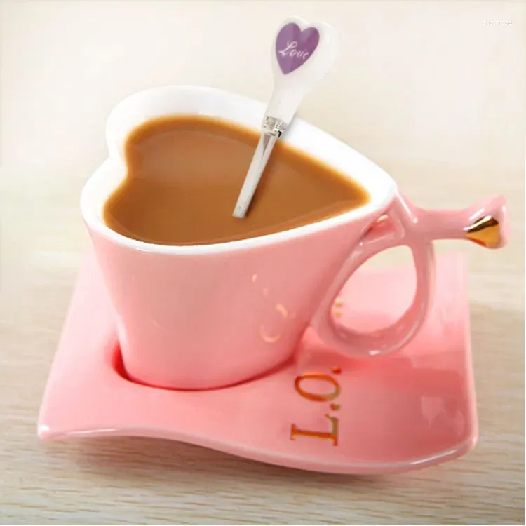 Cups Saucers Keramik Tee Tasse Kaffee Untertassen Set Löffel Teetasse und Milch Bahne Tisch Esszubehör Koreanische Geschenk