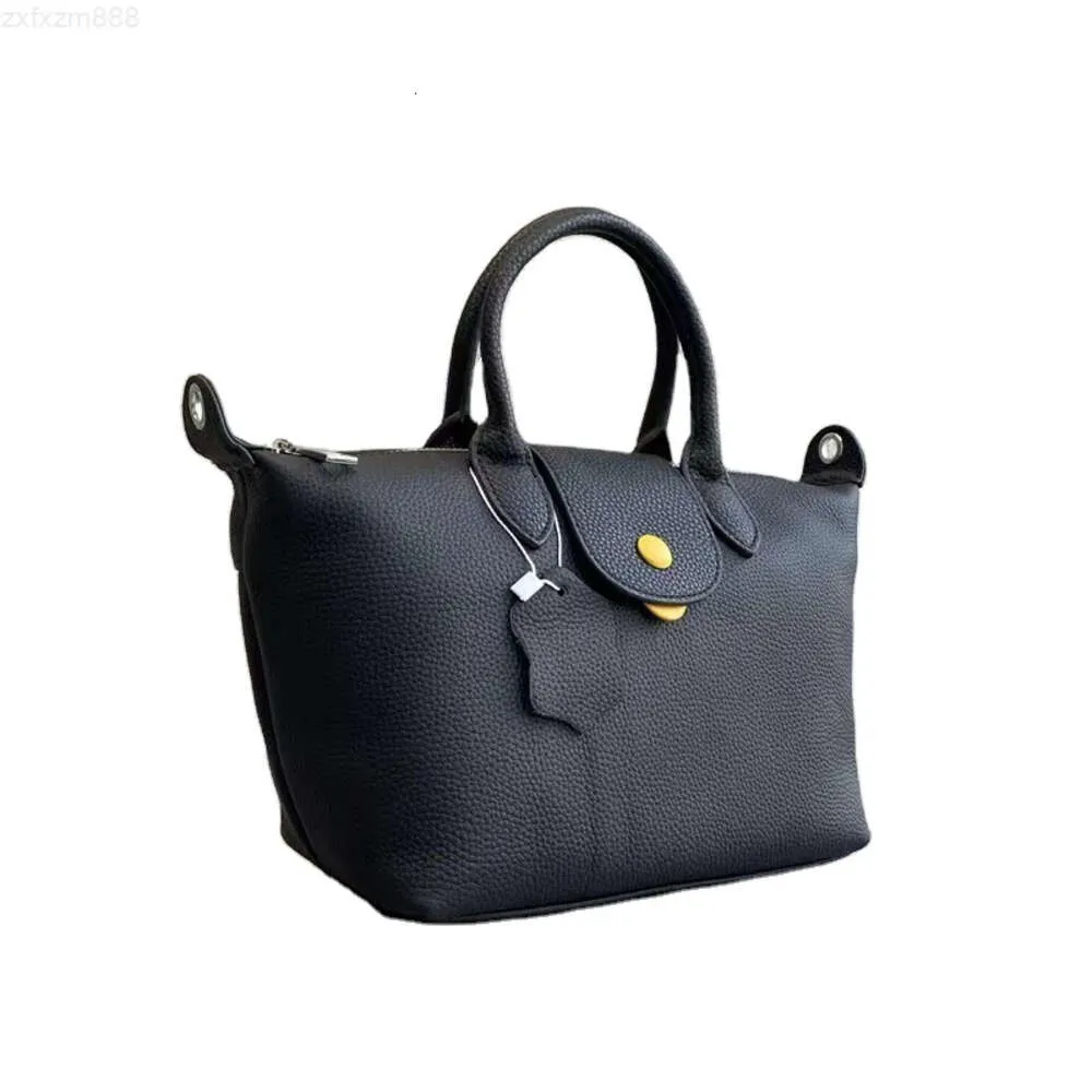 2023 Neue vielseitige Handtasche einzelner Schulterkreuzkörper Einfacher Textur Womens Bag