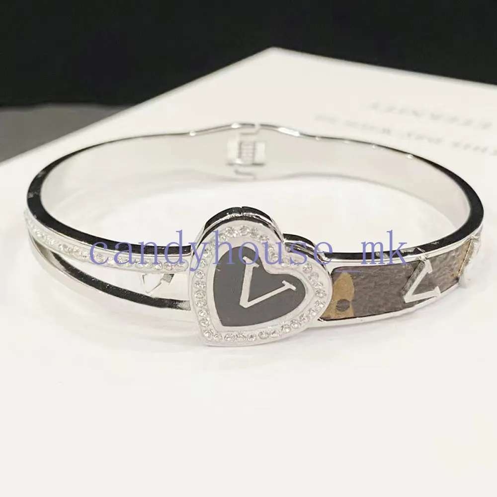 Varumärke Bangle Luxury Armband Designer Bangles Mens Women Titanium Rostfritt stål Varumärke Brev Smycken Charm Tillbehör av högkvalitativ gåva