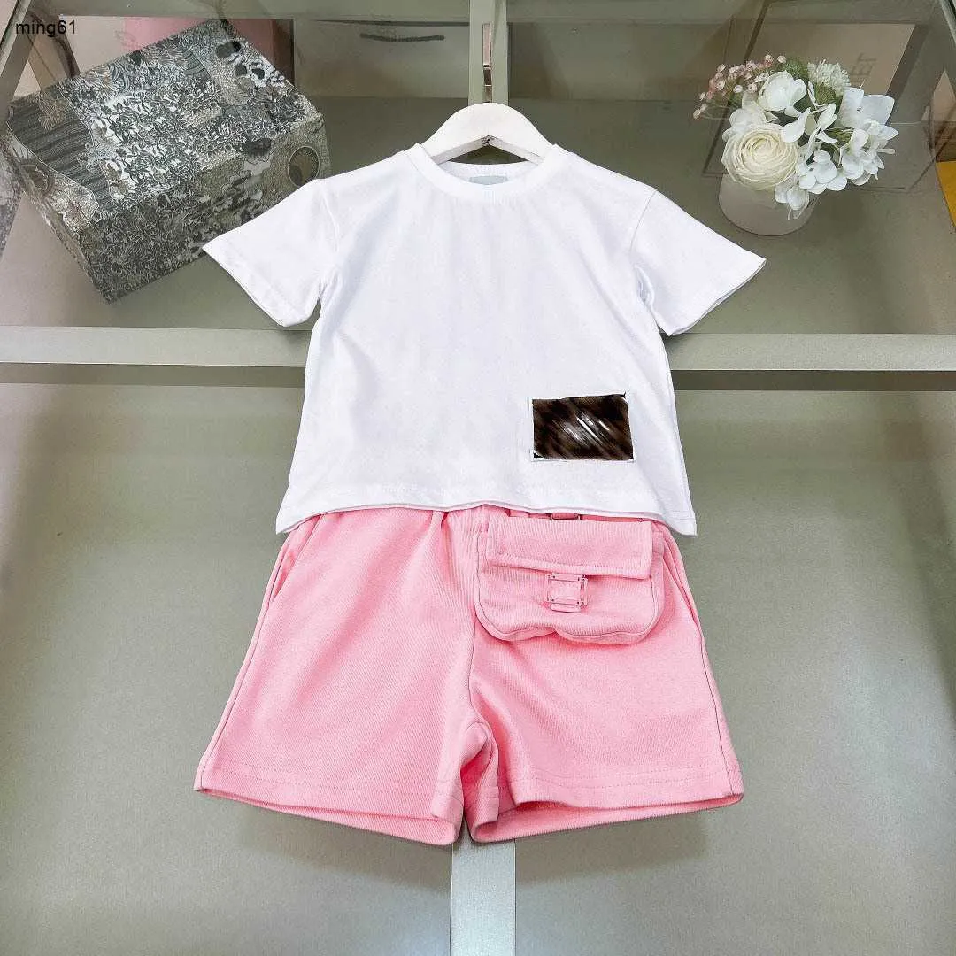 Varumärke Baby Tracksuits Girls Short Sleeved Suit Kids Designer Kläder Storlek 90-150 cm Högkvalitativ t-shirts och söta rosa shorts 24 April