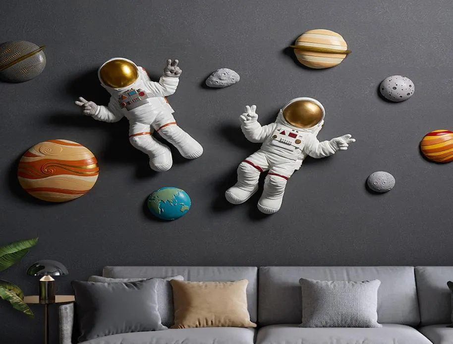 MGT Europe Originality Space astronaute Resin Home moderne El Wall Hanging Art Decoration décoration Ornements artisanaux Statue 2108001161