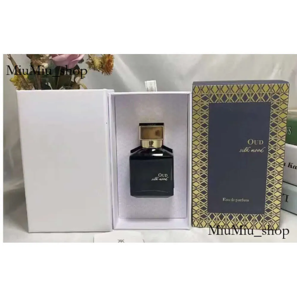 Top Unisexe Original Perfume Men and Women Sexy Spray Spray Lasting Disting Fragrance 9415