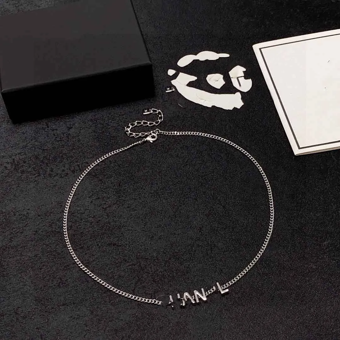 Designer topkwaliteit hanger kettingen klassieke vergulde hart chokers chanells voor dames letter c zilveren ketting sieraden cclies feest geschenk