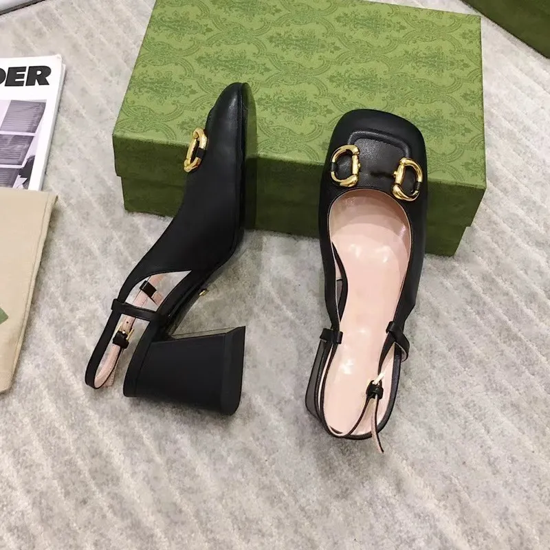 Slingbacks klackar skor kvinna designer fyrkantig tå block klack pumpar läder kattunge klackar slingback pump svart vit låg klack balettlägenheter loafers kvinnor klädskor