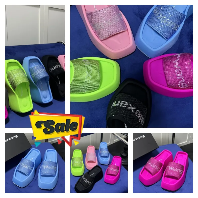 Tasarımcı Sandalet Terlik Lüks Bayan Kadın Kadife Malzeme Rhinestone Velcro Bant Partisi Yumuşak Odalar Gai Boyut 35-42 6cm-10cm Plaj Ayakkabıları Solun