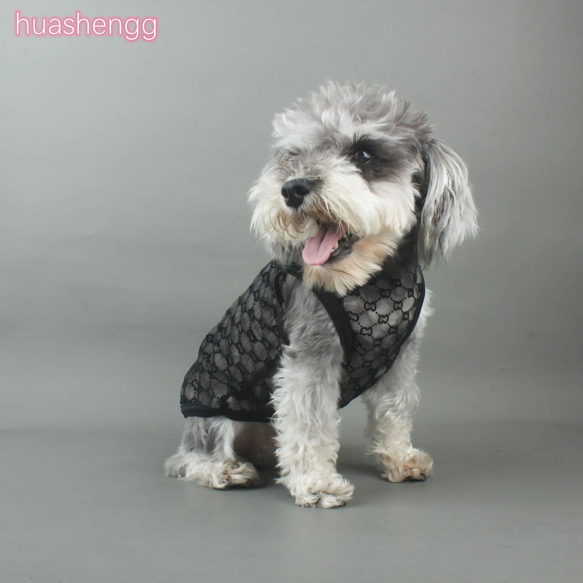 Designer Dog Mesh Clothes Black Classic Logo Pet T-shirt Fadoubi Bear Schnauzer Summer Dreatble Short Sleeve Anti Floating Cat Sexy Mesh Tank Top