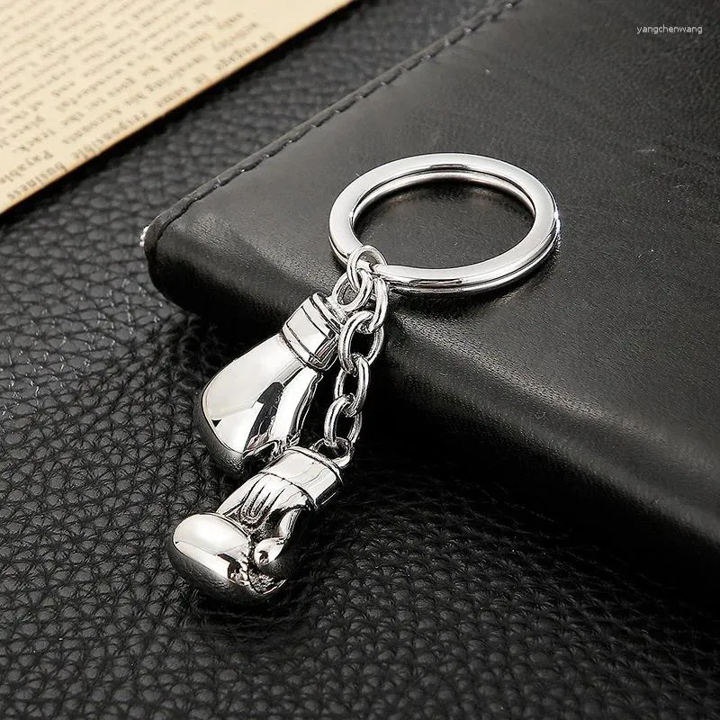 Keychains Simulation Sports bokshandschoenen Keychain Solid Metal Pendant Fighting Competition Gym Remoratieve geschenken Klein en voortreffelijk