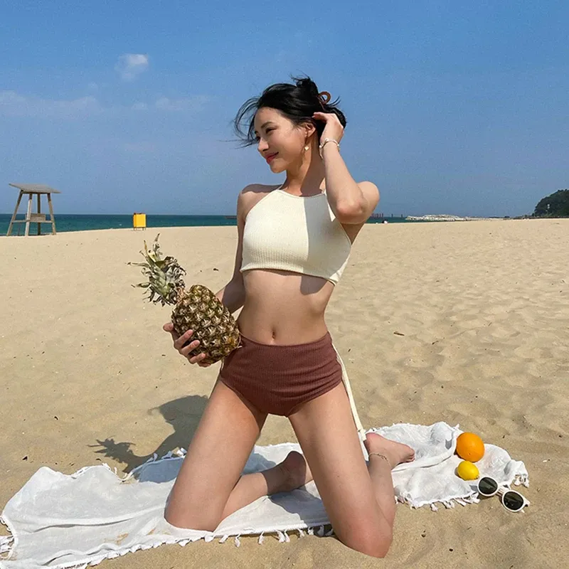 Femmes Bikini Set High Waited Sumy Summer Beach Wear Wear Bandage Femme de bain Femme Femme Corée Tankini Set Solid Swimswear 2023