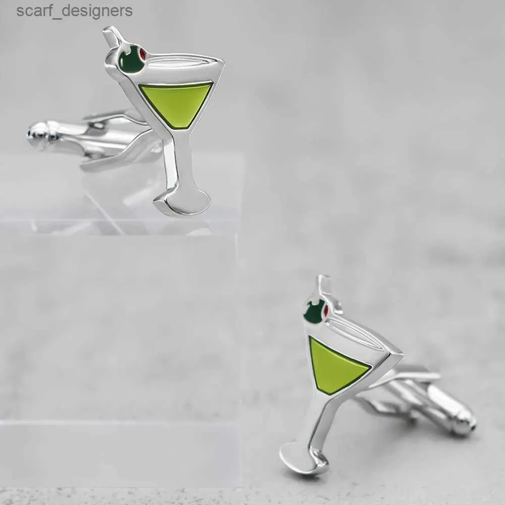 Manchet links Nieuwe Creative Drinking Cup Green Cocktail Glass Cufflink Elegant Fashion Mens Shirt Suit Accessories Wedding Geschenken Y240411