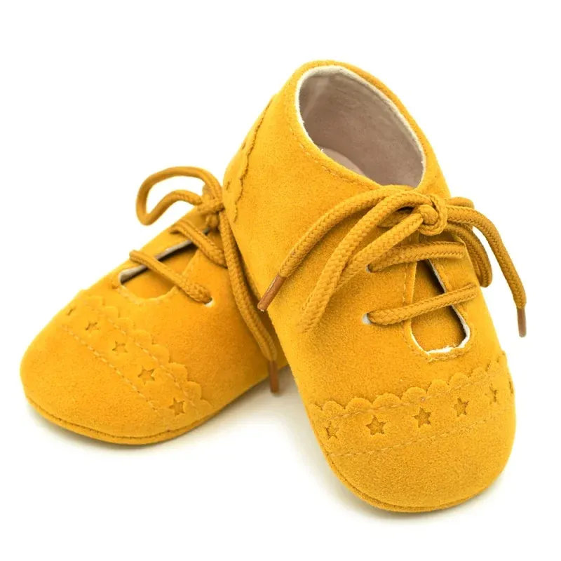 Baywell Kids Soft Sole Moccasin: Suede Leather Crib Shoes for Boys and Girls, Småbarnskor i 0-18 månader